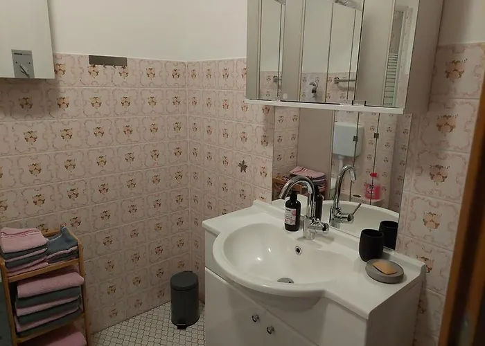 Sander Mit Innenpool